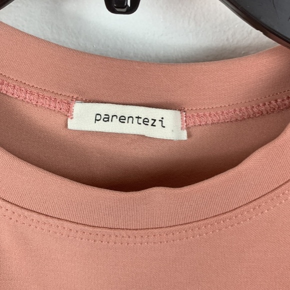 REVOLVE Parentezi Scuba Muscle Shoulder Pad Top in Mauve Size M - Picture 6 of 7